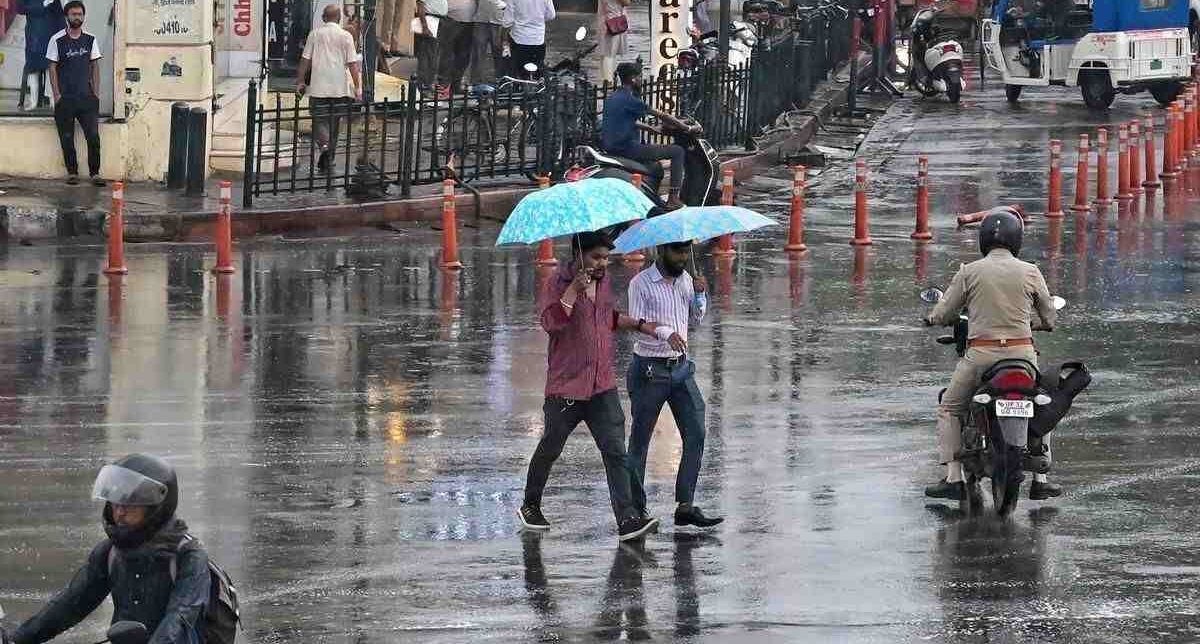 उत्तर प्रदेश में बारिश, लखनऊ के मौसम पर आया बड़ा अपडेट