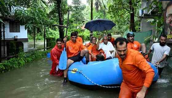 केरल में भारी बारिश का कहर, NDRF और सेना अलर्ट पर
