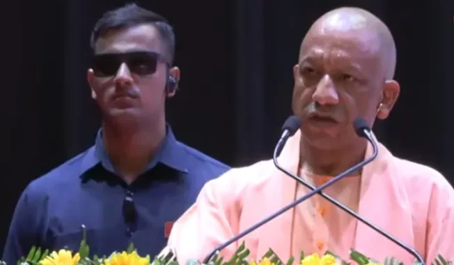गोरखपुर में विपक्ष पर बरसे सीएम योगी