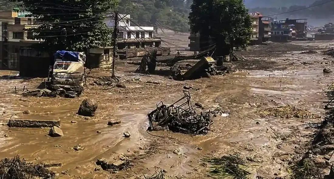 नेपाल बाढ़ से गंडक में बढ़ा पानी, महराजगंज-कुशीनगर में हाई अलर्ट