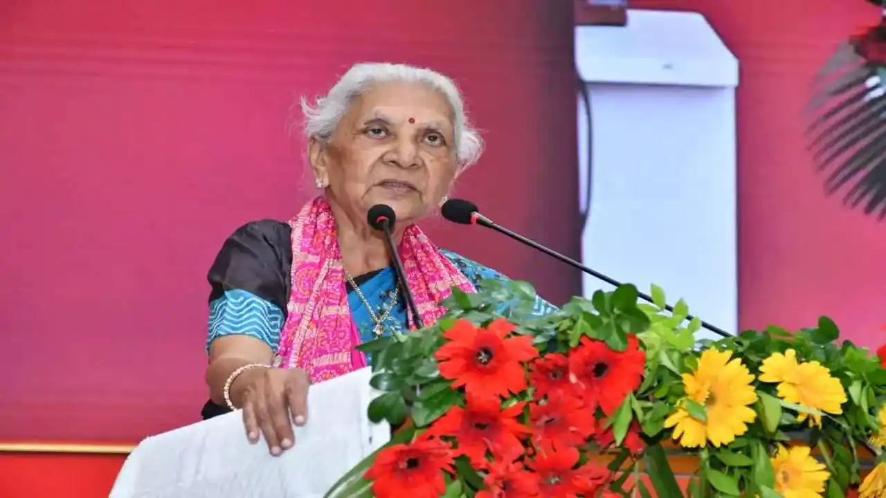 बुंदेलखंड विश्वविद्यालय के दीक्षांत समारोह में कुलाधिपति आनंदीबेन पटेल ने गिनाईं खामियां