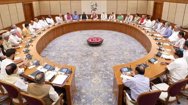 मोदी सरकार का GenZ प्लान तैयार, सभी केंद्रीय मंत्रियों को मिला नया टास्क