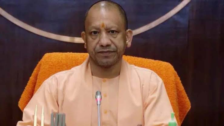यूपी में चीनी जमाखोरों पर CM योगी सख्त, 400 टन से ज्यादा स्टॉक मिला तो कार्रवाई