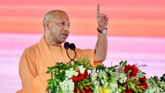 रक्षाबंधन पर सीएम योगी ने दिखाई बदलते यूपी की तस्वीर