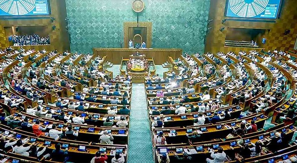 लोकसभा से बिना बहस पास हुआ सुप्रीम कोर्ट जज संख्या बढ़ाने वाला बिल