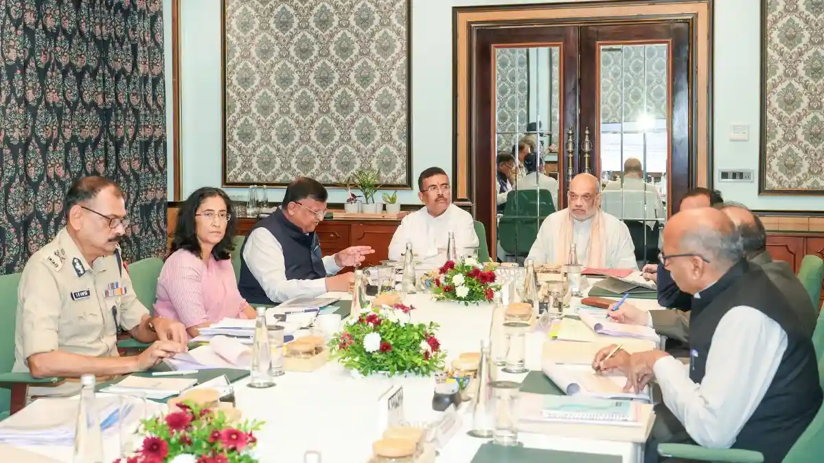 सिलीगुड़ी में शाह का बड़ा आश्वासन, संवैधानिक दायरे में मिलेगा स्थायी राजनीतिक समाधान