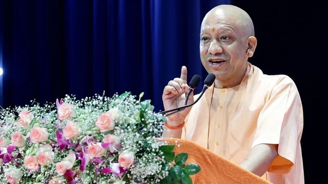 AI जवाब दे सकता है, लेकिन सवाल करना अच्छी किताब सिखाएगी, गोरखपुर में बोले सीएम योगी