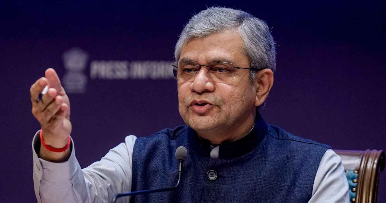 अश्विनी वैष्णव ने सेमीकंडक्टर उद्योग को किया आगाह