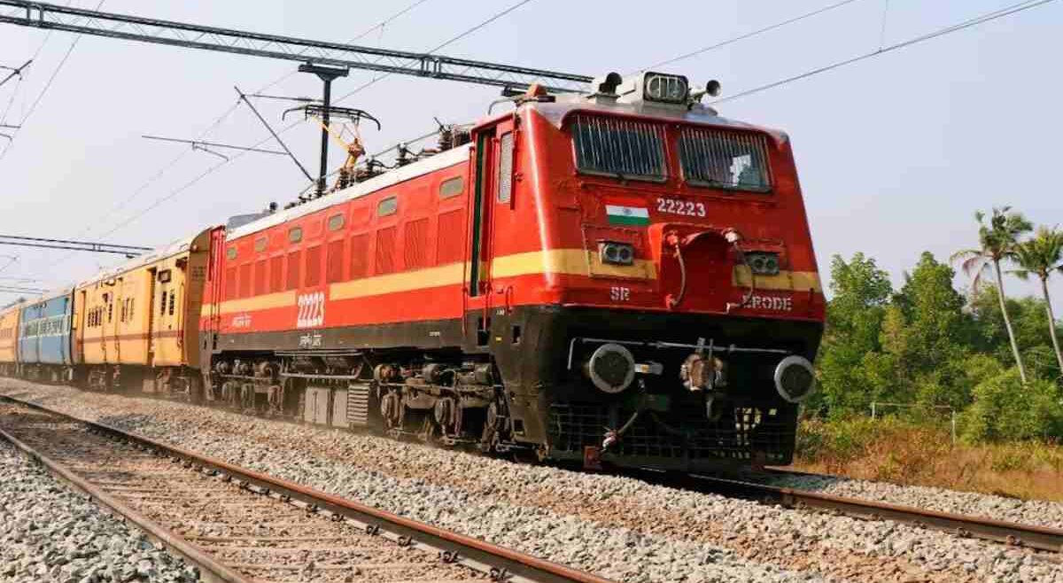 एक ही ट्रैक पर दो ट्रेनें आ जाएं तो क्या होगा, समझिए कवच 4.0 का पूरा मैकेनिज्म