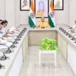पर्व-त्योहारों से पहले दुरुस्त होंगी सड़कें, सीएम योगी ने अधिकारियों को दिए सख्त निर्देश