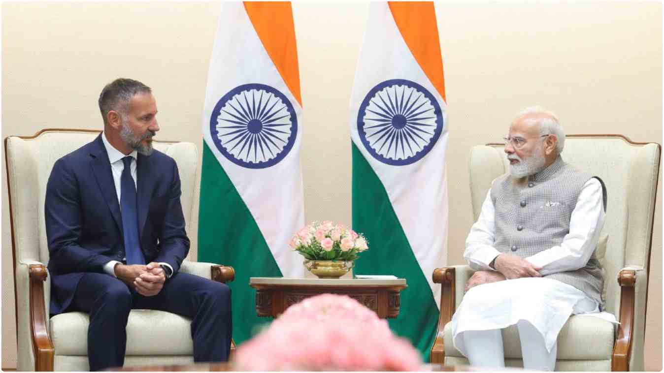 पीएम मोदी ने प्रिंस रहीम आगा खान पंचम से की मुलाकात