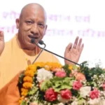CM योगी का सपा पर हमला: ‘माफिया की कब्र पर आंसू बहाने की फिक्र, शिक्षकों के हितों की नहीं’