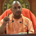 UP के 1.22 लाख शिक्षा कर्मचारियों को दिवाली का तोहफा, अब 5 लाख रुपये तक मिलेगा कैशलेस इलाज