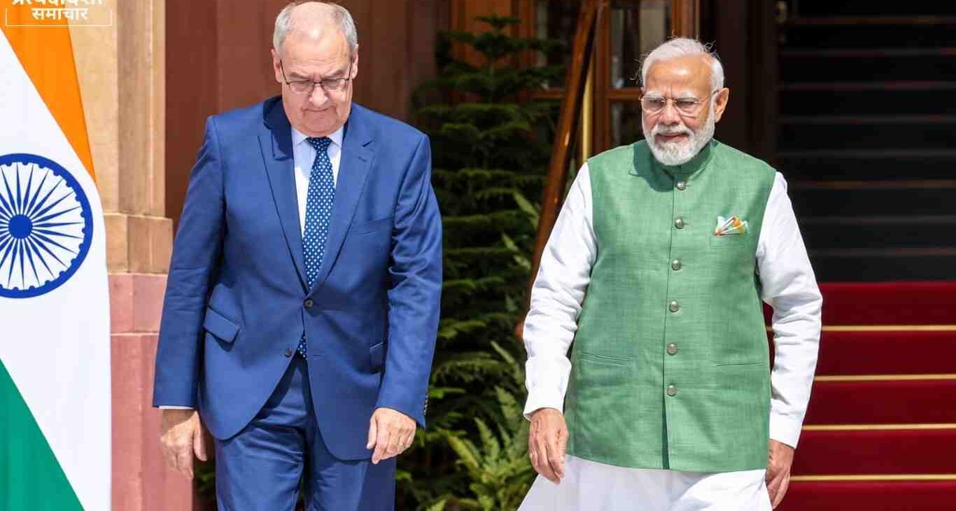 पीएम मोदी ने स्विस राष्ट्रपति गाइ पार्मेलीन से की मुलाकात