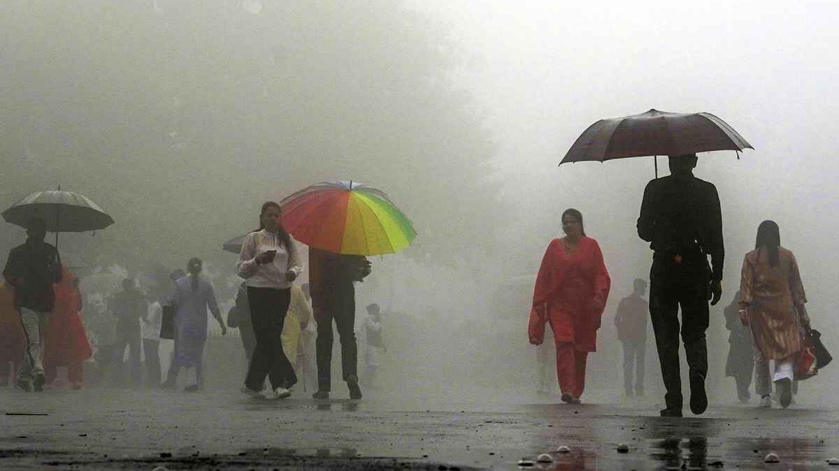 मानसून की विदाई के बाद भी क्यों हो रही बारिश