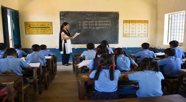 यूपी MLC चुनाव, 23 अक्टूबर को स्कूल-कॉलेजों में छुट्टी