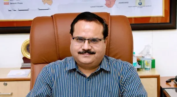 यूपी की वोटर लिस्ट में दोहरे नामों पर निर्वाचन आयोग सख्त