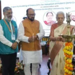 राज्यपाल आनंदीबेन पटेल का शिक्षकों को संदेश, बोलीं- अंकों के पीछे नहीं, बच्चों की समझ विकसित करने पर दें जोर
