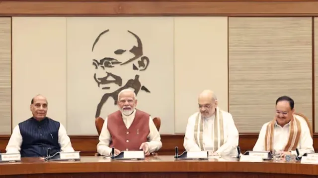 रेलवे कर्मचारियों को 78 दिन का बोनस, मोदी कैबिनेट के बड़े फैसले