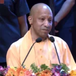 सीएम योगी आदित्यनाथ ने युवाओं को किया आगाह, बोले- शराब और सपा से हमेशा रहना सावधान