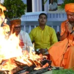 सीएम योगी ने गोरखनाथ मंदिर में किया महानिशा पूजन, प्रदेश और जगत के कल्याण की कामना