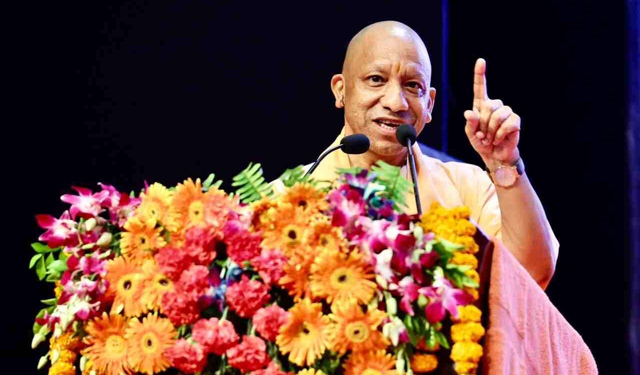 सीएम योगी बोले- अब एनडीए यानी नौकरी देंगे अलायंस की सरकार